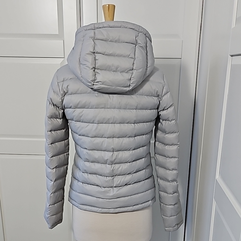 Women's Lightweight Reversible Down Jacket - image 7